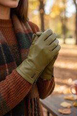 Перчатки женские Pitas 0588Z р.8,5 олива