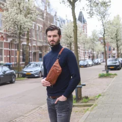 Сумка на пояс Bear CP2411 cognac